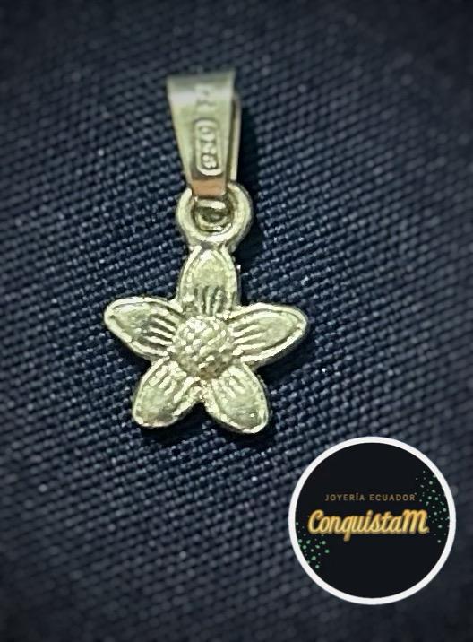 Dije de plata Flor